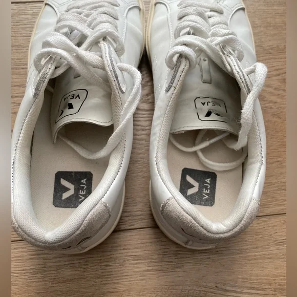 Veja Classic White Lace-Up Sneakers - Picture 4 of 11